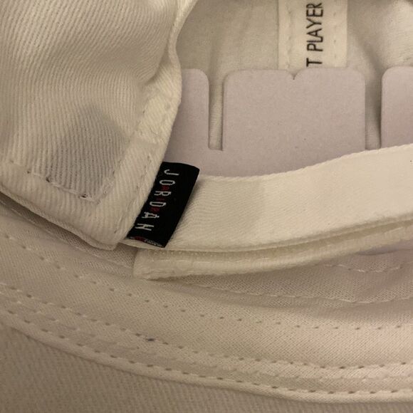 New! Youth Nike Air Jordan Jumpman Cap Hat White Red Adjustable Velcro Closure - Picture 4 of 7